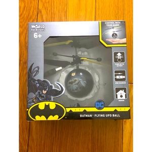 DC Batman Flying UFO Ball World Tech Toys,  New In Box